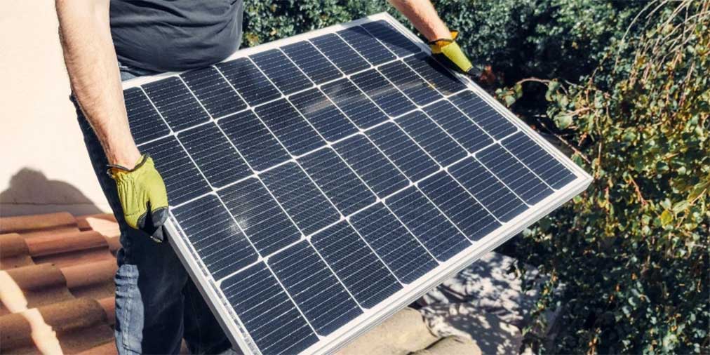 Half-Cell Technology Solar Panel